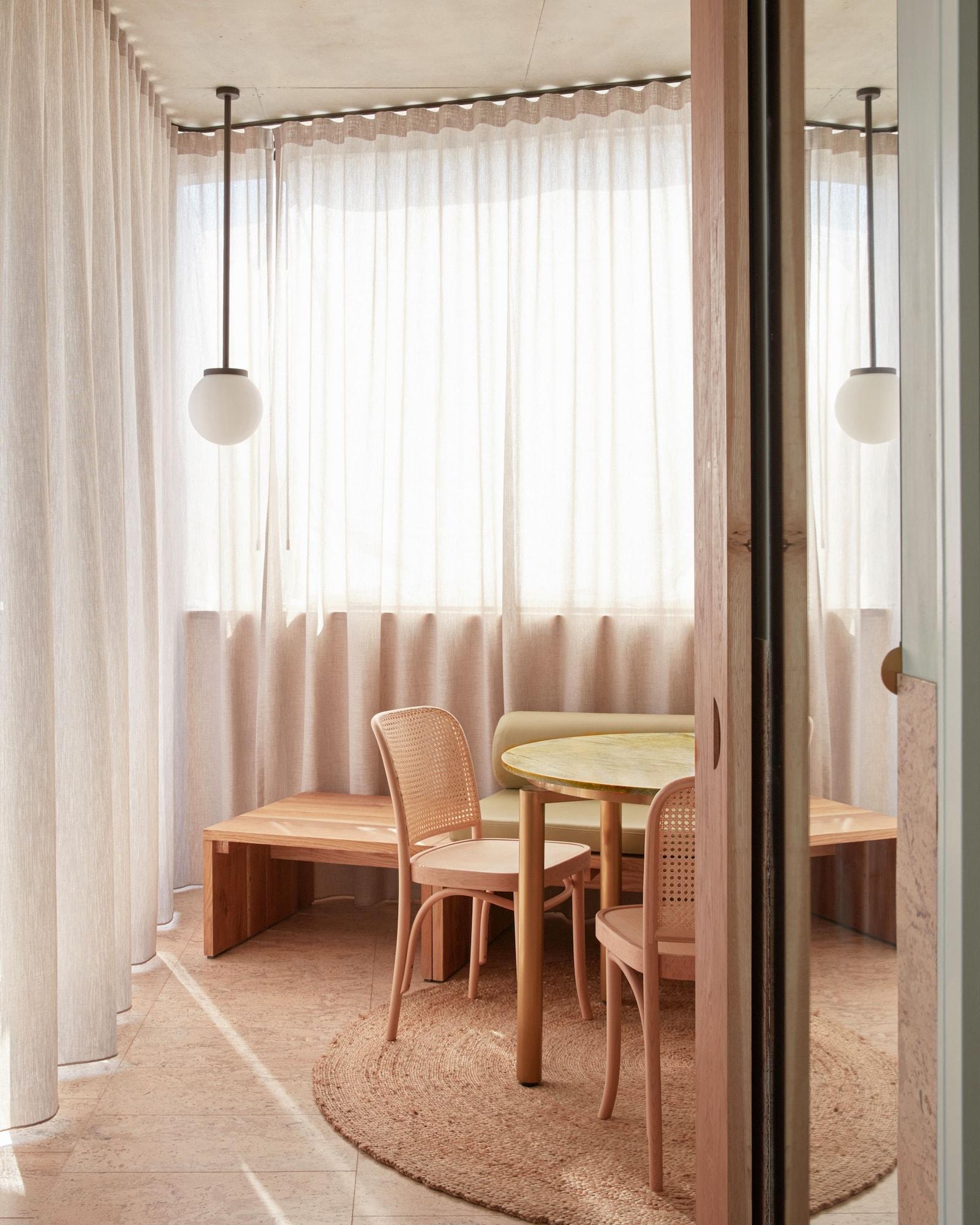 The Calile Hotel Brisbane Bagian luar foto A room at the hotel