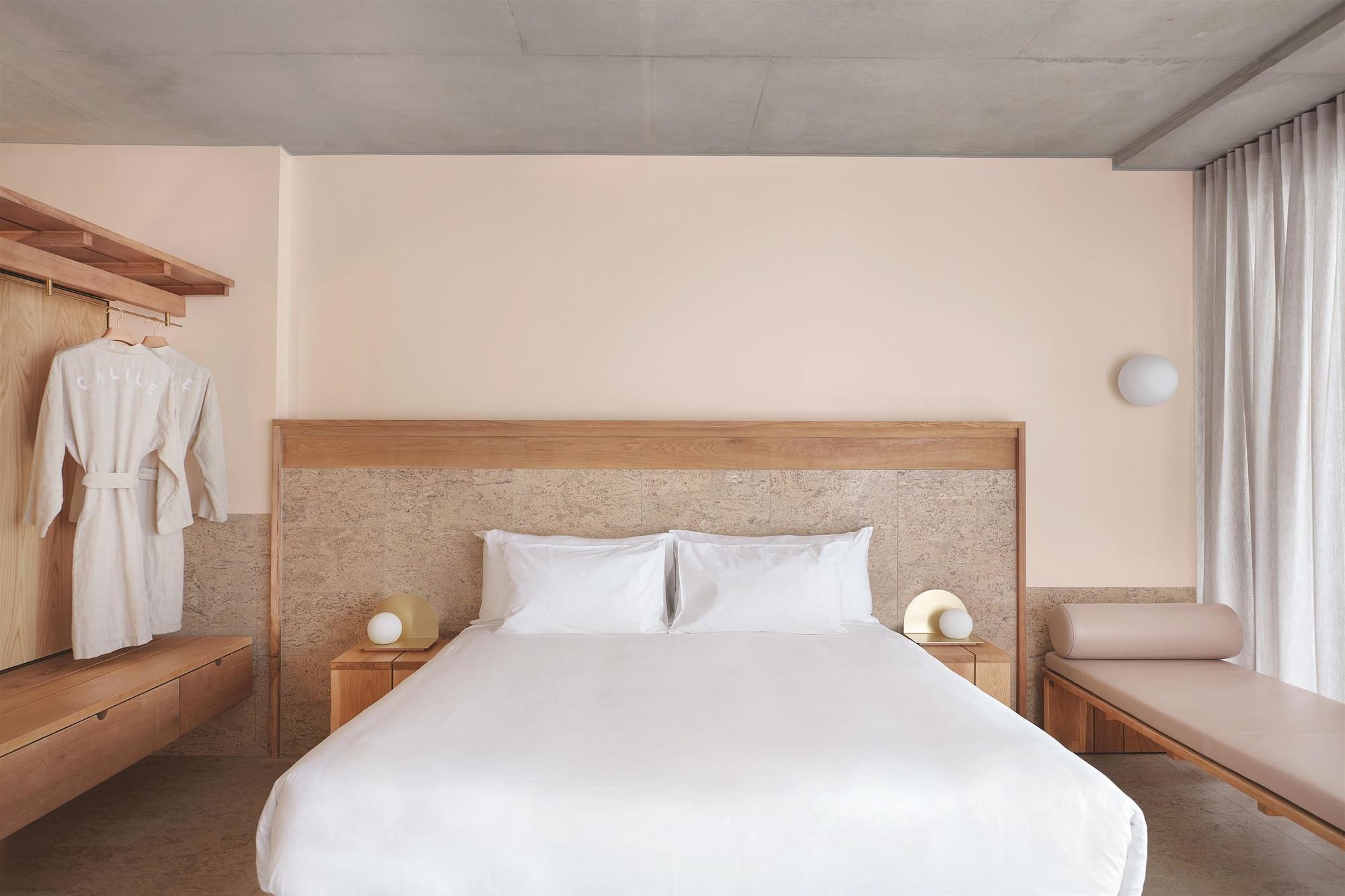 The Calile Hotel Brisbane Bagian luar foto A bedroom at the hotel