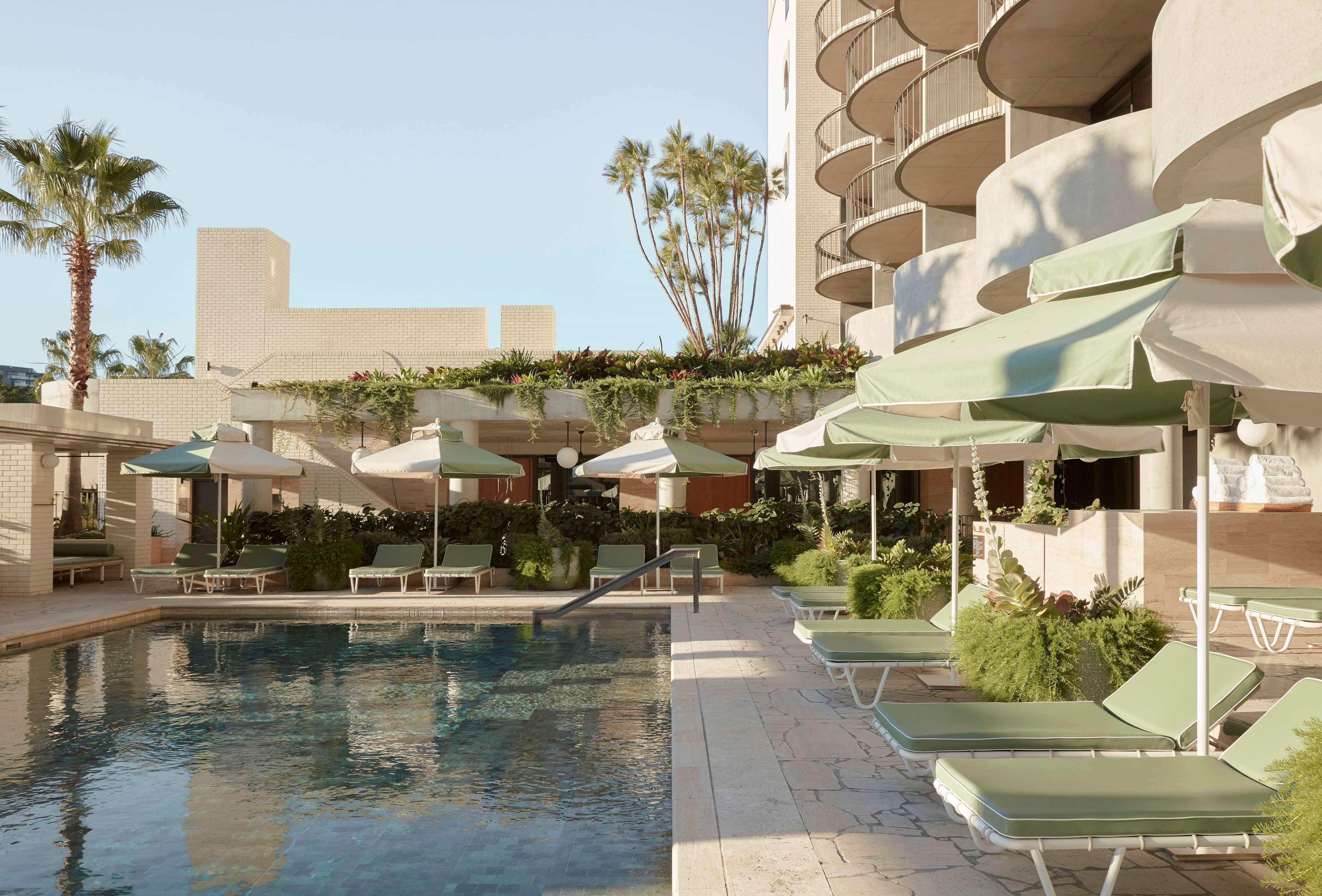 The Calile Hotel Brisbane Bagian luar foto The pool at the Hotel