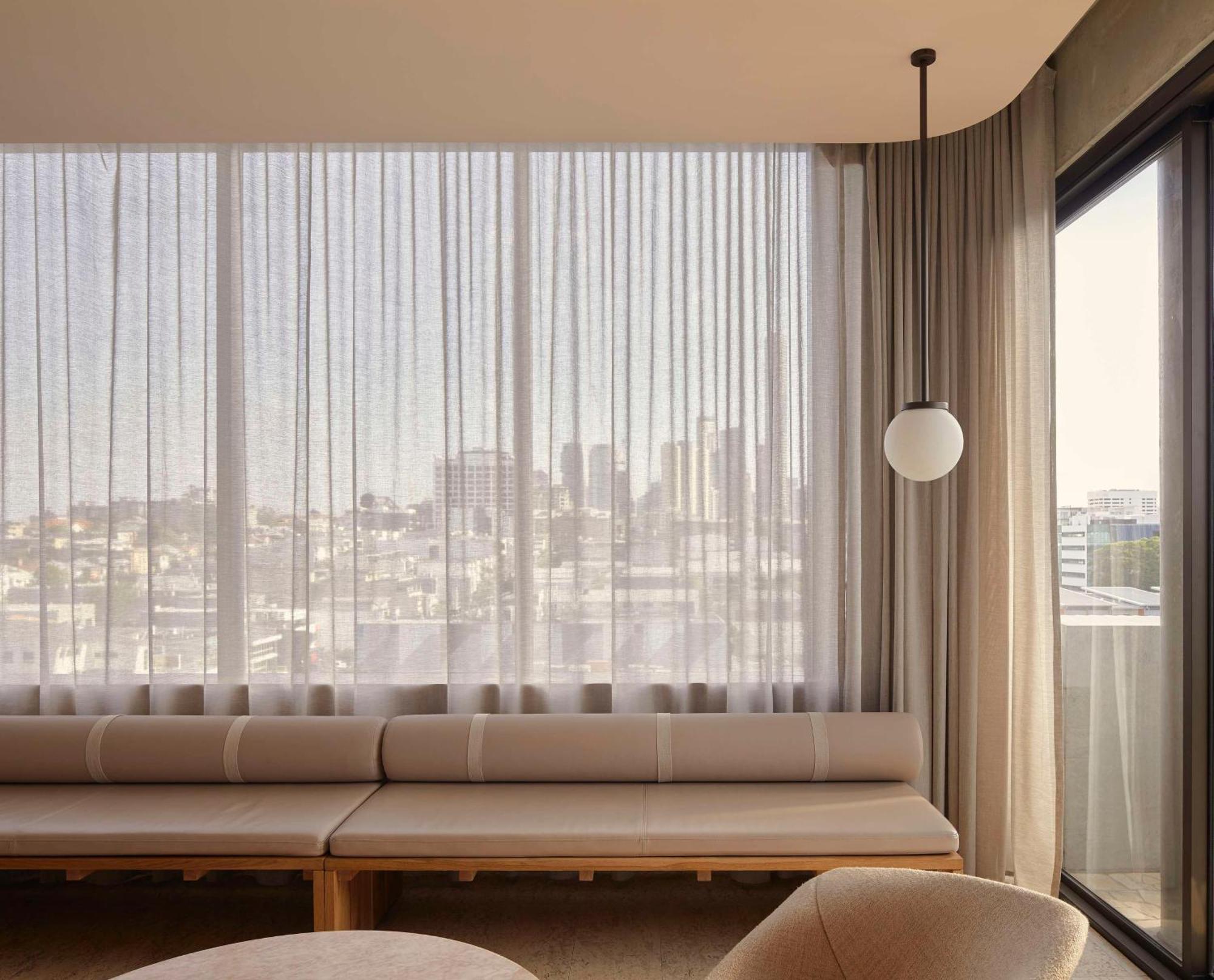The Calile Hotel Brisbane Bagian luar foto The interior of a suite at The Standard East Village