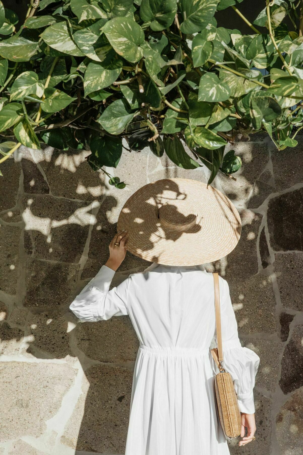 The Calile Hotel Brisbane Bagian luar foto A Vietnamese woman wearing a non la